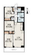 3LDK、価格3390万円、専有面積57.75m2、バルコニー面積6.6m2 3LDK・57.75m2の使いやすい間取り。全居室に収納を備え、約11.4帖のLDKを中心とした暮らしやすい住空間です。南向きバルコニーから陽光が差し込み、ご家族で快適にお過ごしいただけます。